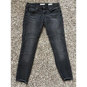 Women’s Guess Jeans size 29 Or Size 8.